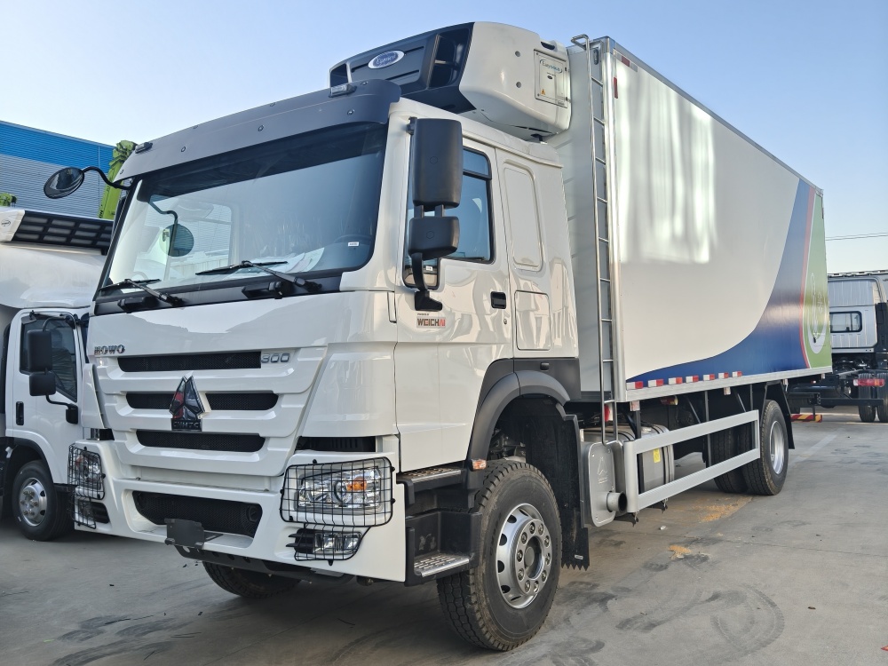 Sinotruk HOWO 18T refrigerated truck