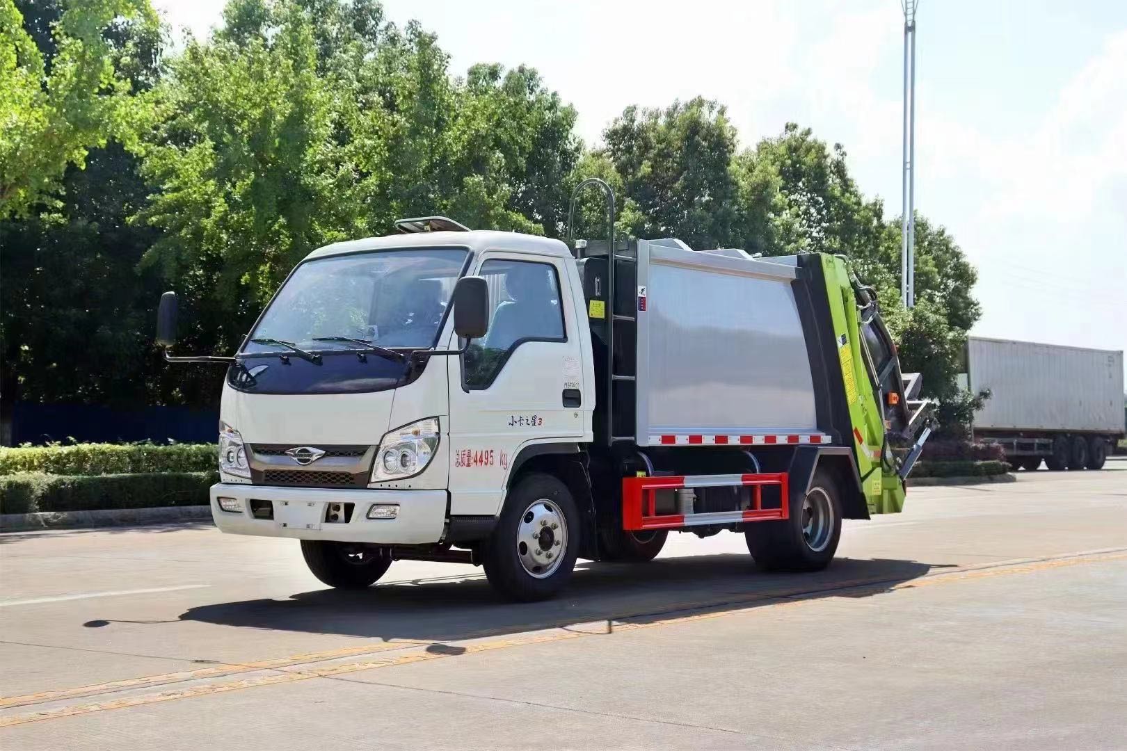 FOTON 5.5m3 garbage compactor truck