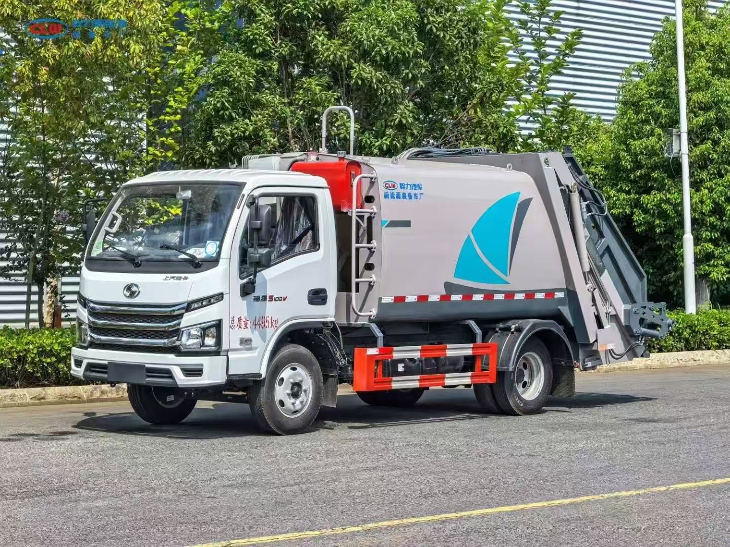 SAIC 6.5m3 garbage compactor truck